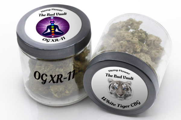 2 Bud Vault Hemp Flower Jars 2 Bud Vault Hemp Flower Jars